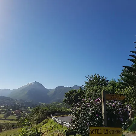 La Curva Ribadesella Parking